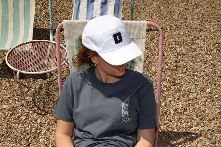 Fehér telex logós baseball sapka